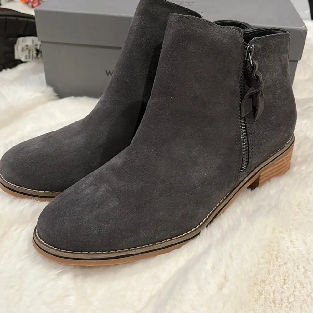 Blondo Gray Leather Booties, NWOT